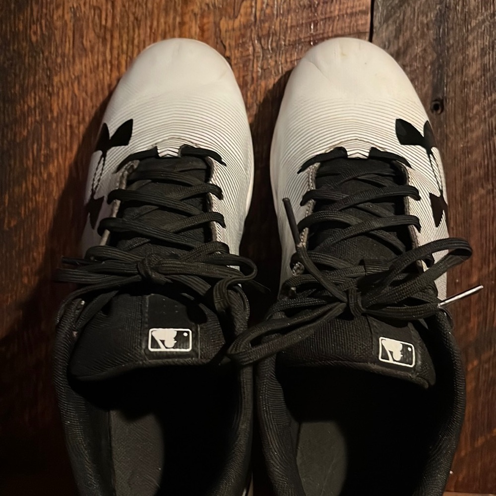 Under Armour softball cleats, men’s size 9